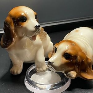 Sitting & Laying Puppies Vintage Napcoware Salt & Pepper Shakers Stickers & 1776